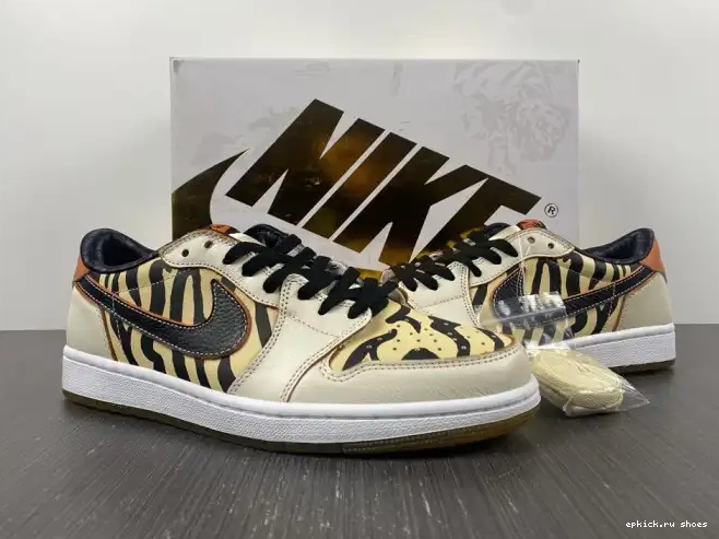 Rep DH6932-100 Jordan 1 the Air Year Tiger Low OG of 0425